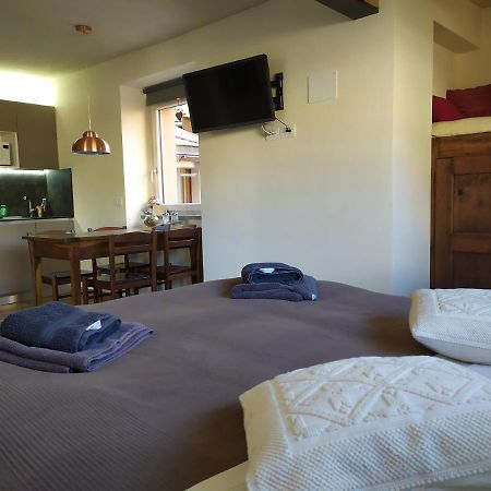 Maison Soleil - Chiara Suite Aoste Extérieur photo
